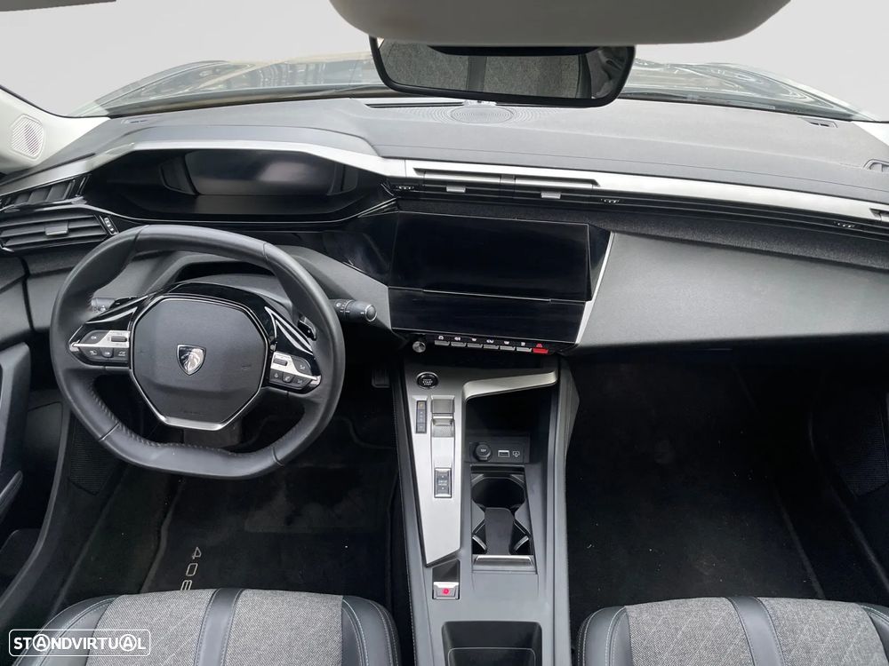 Peugeot 408 1.2 PureTech Allure EAT8 - 11