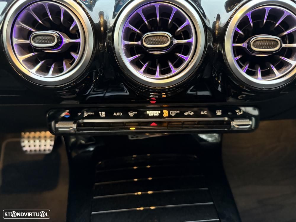 Mercedes-Benz A 250 e 8G-DCT Edition AMG Line - 29