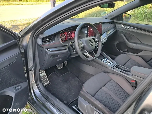 Skoda Octavia 2.0 TSI RS DSG - 6