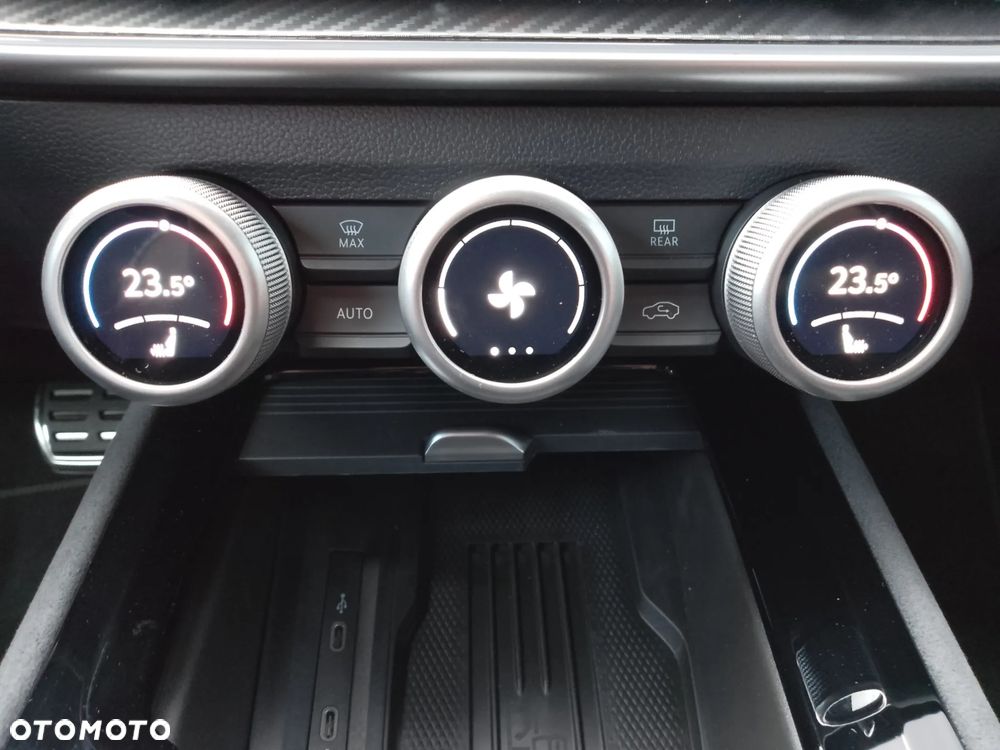 Skoda Superb 2.0 TDI SCR 4x4 Sportline DSG - 25