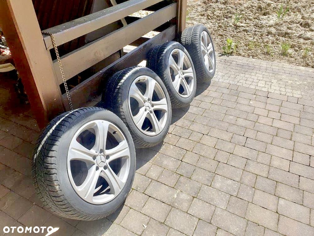 Mercedes-Benz Klasa E 400 4Matic 9G-TRONIC Exclusive - 32