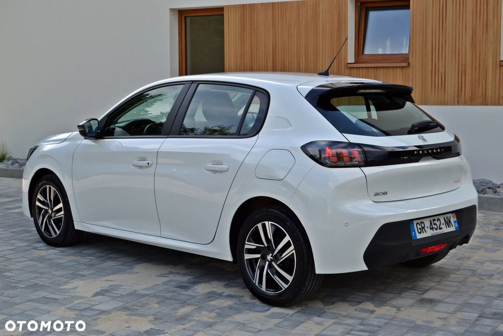 Peugeot 208 - 2
