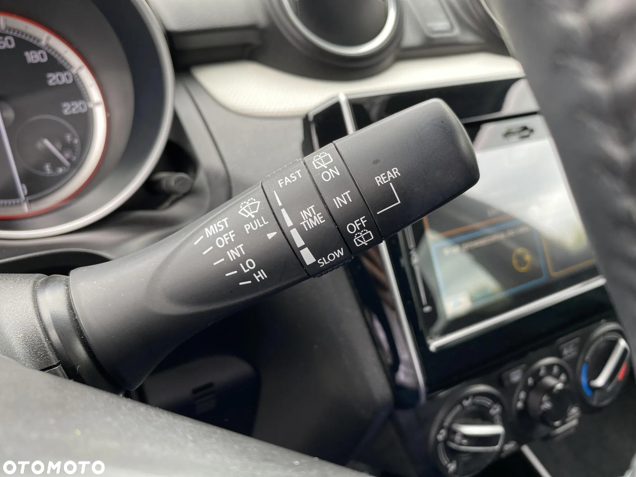 Suzuki Swift 1.2 SHVS Premium Plus - 22
