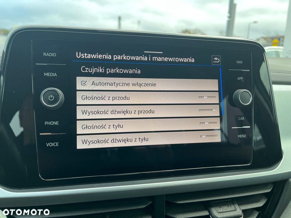 Volkswagen T-Roc - 30