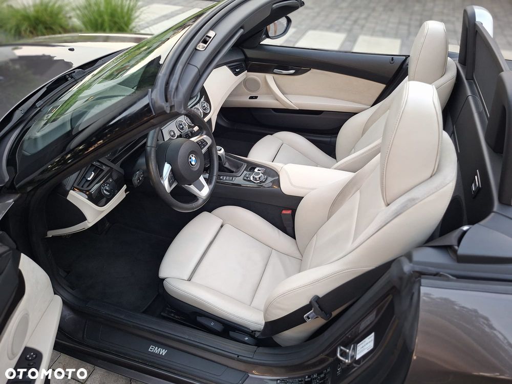 BMW Z4 23i sDrive - 14