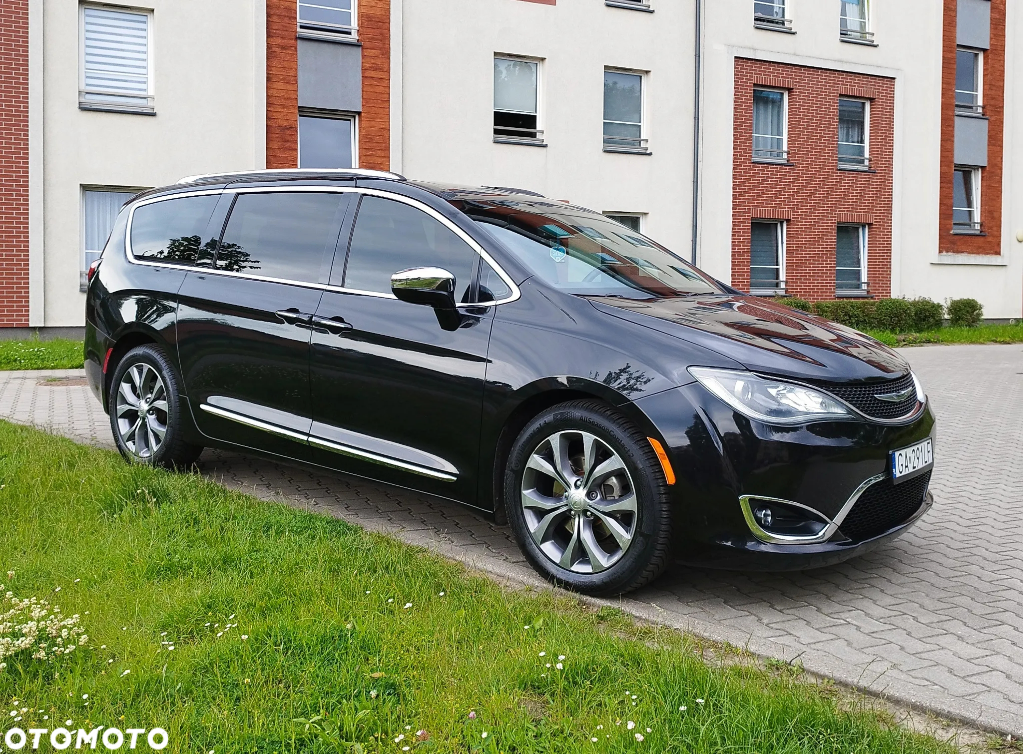 Chrysler Pacifica - 7