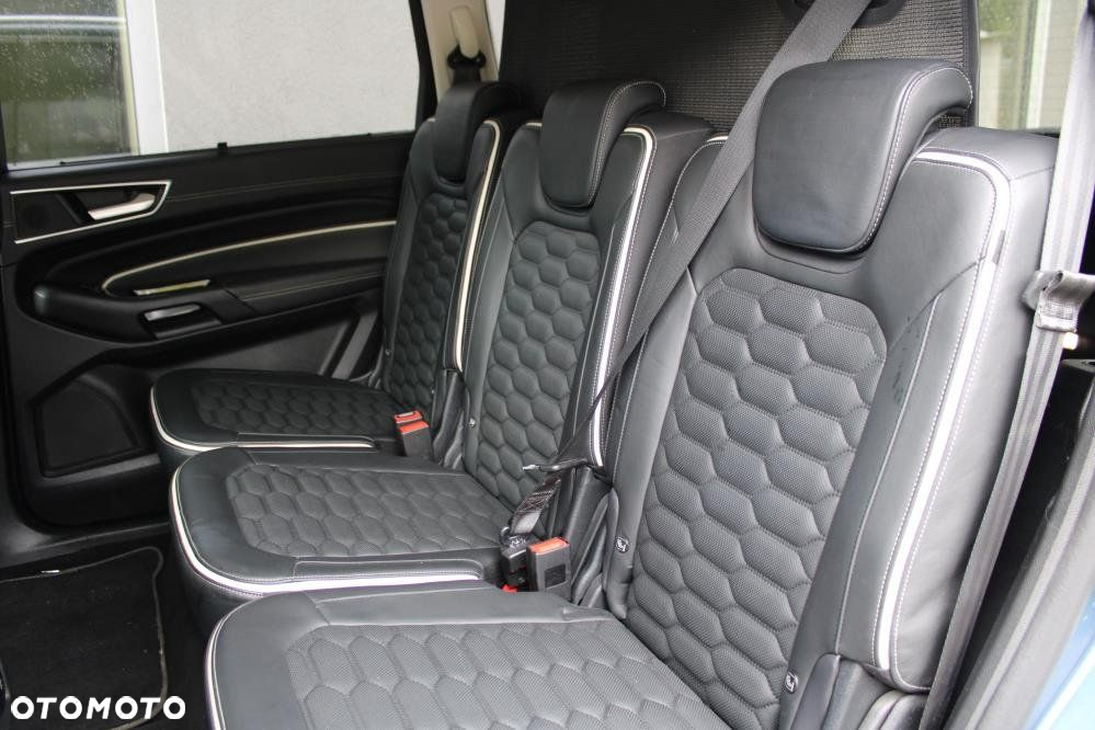 Ford S-Max - 12