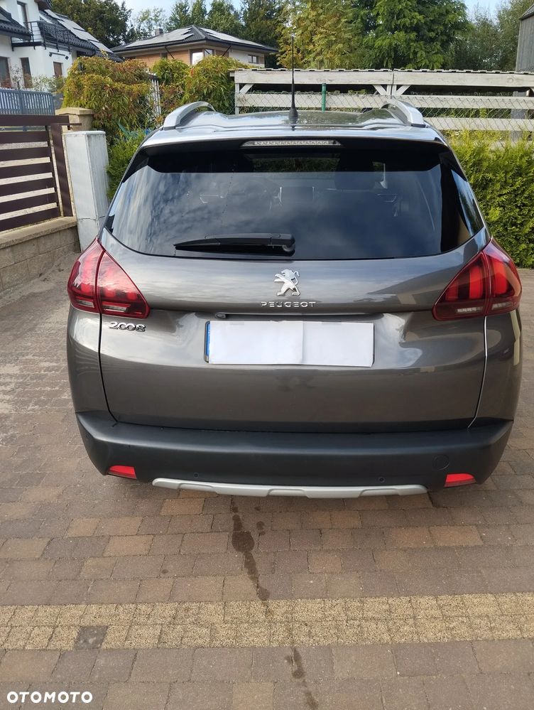 Peugeot 2008 1.2 Pure Tech GPF Allure S&S - 4