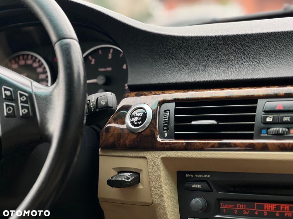 BMW Seria 3 - 14