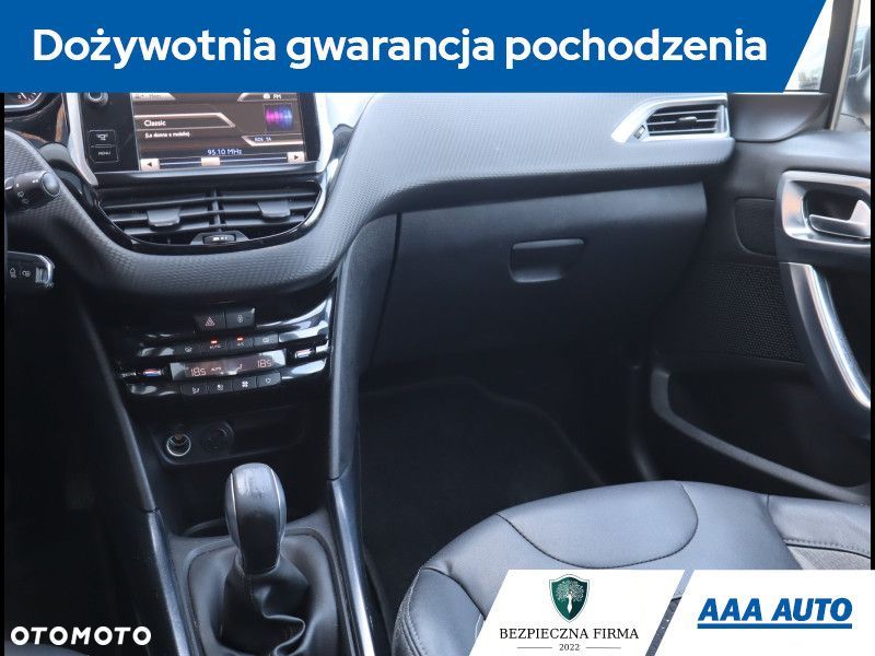 Peugeot 2008 - 9