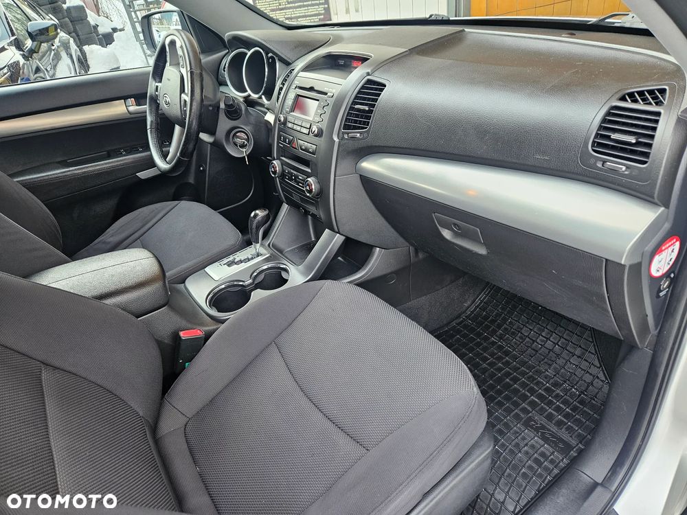 Kia Sorento - 9
