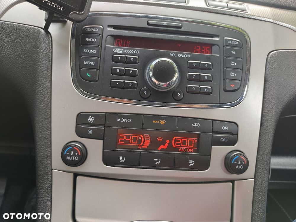 Ford S-Max 2.0 TDCi DPF Champions Edition - 21