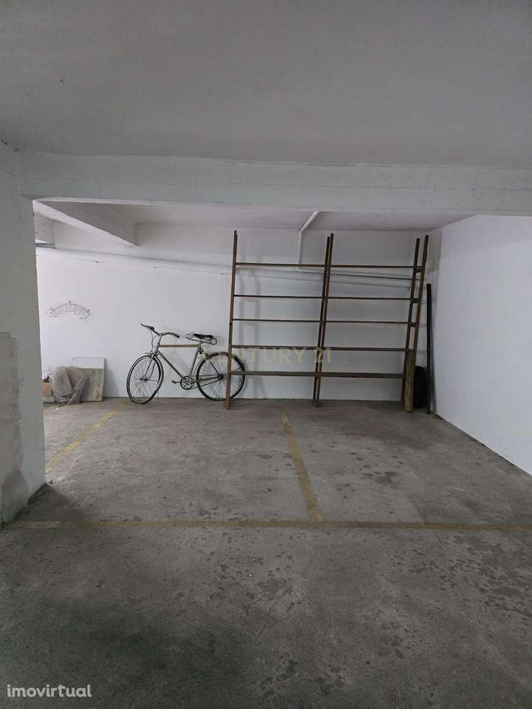 Espaço de estacionamento em Praia da Consolação - Grande imagem: 2/10