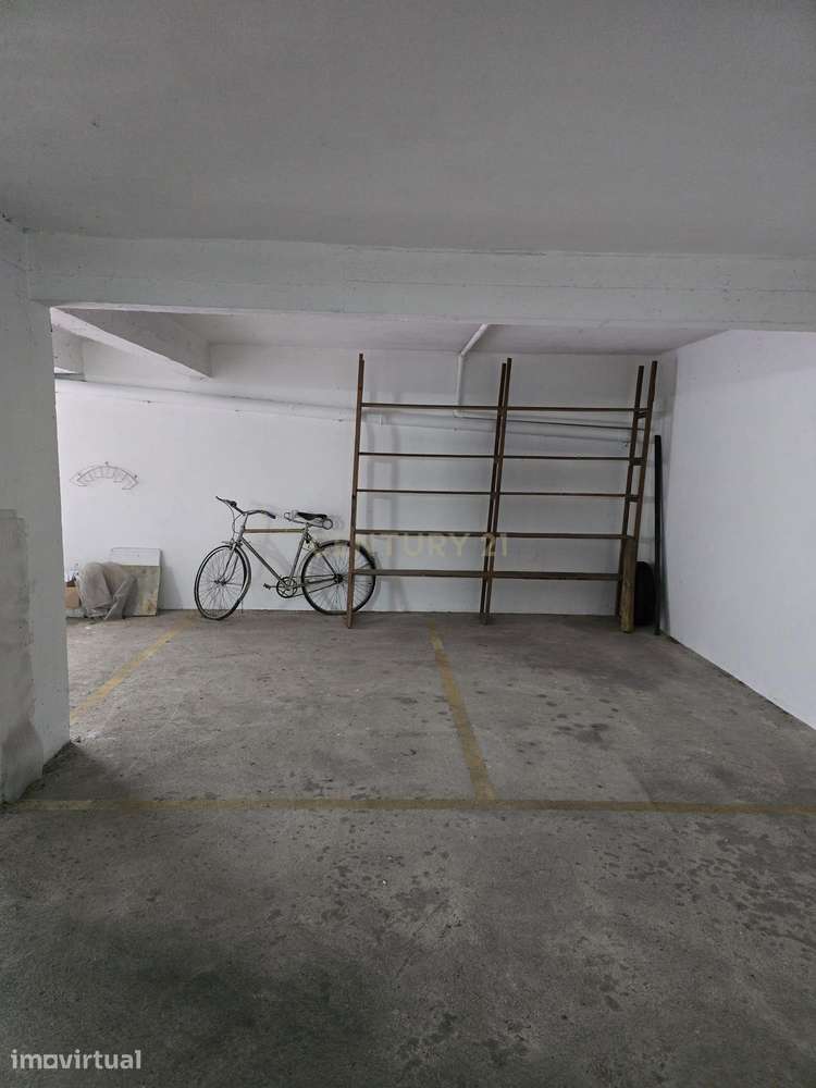 Espaço de estacionamento em Praia da Consolação - Grande imagem: 2/10