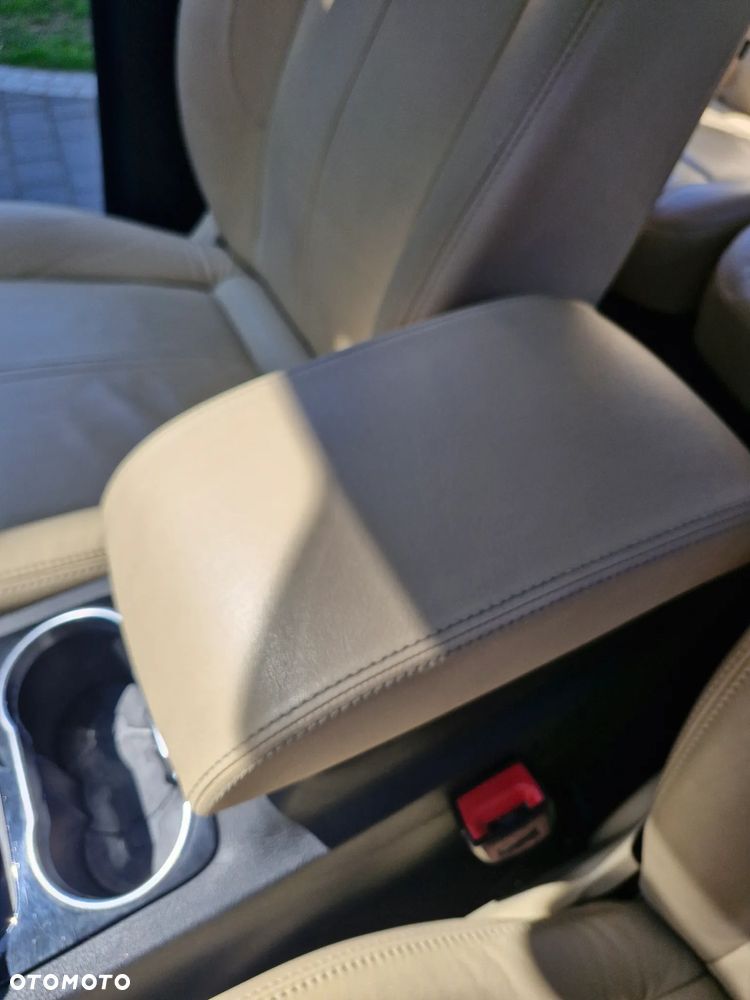 Ford Galaxy 2.0 TDCi Platinium X (Ghia) - 40