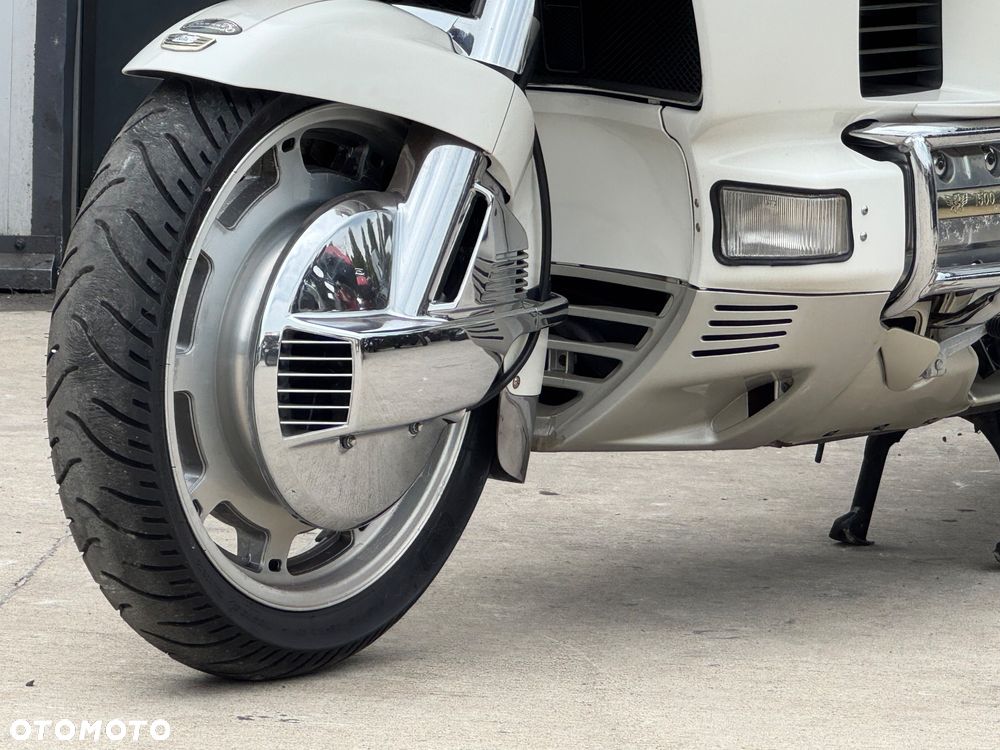 Honda GL - 29