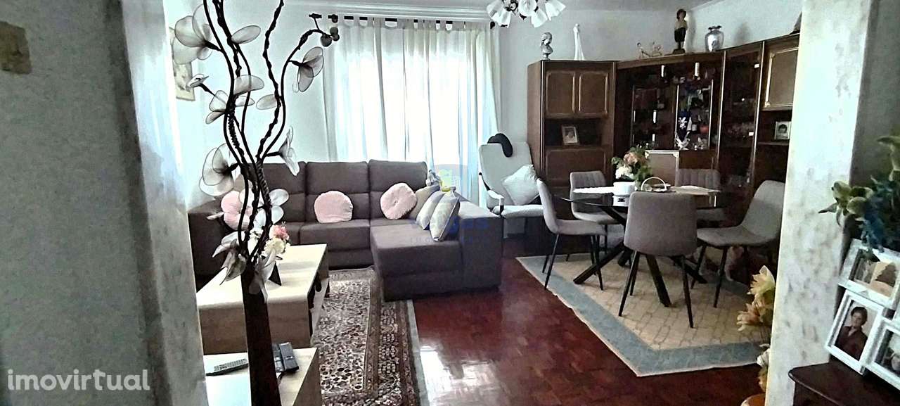 Moradia T3 para habitação própria com quintal, restaurante e minimerca - Grande imagem: 4/42