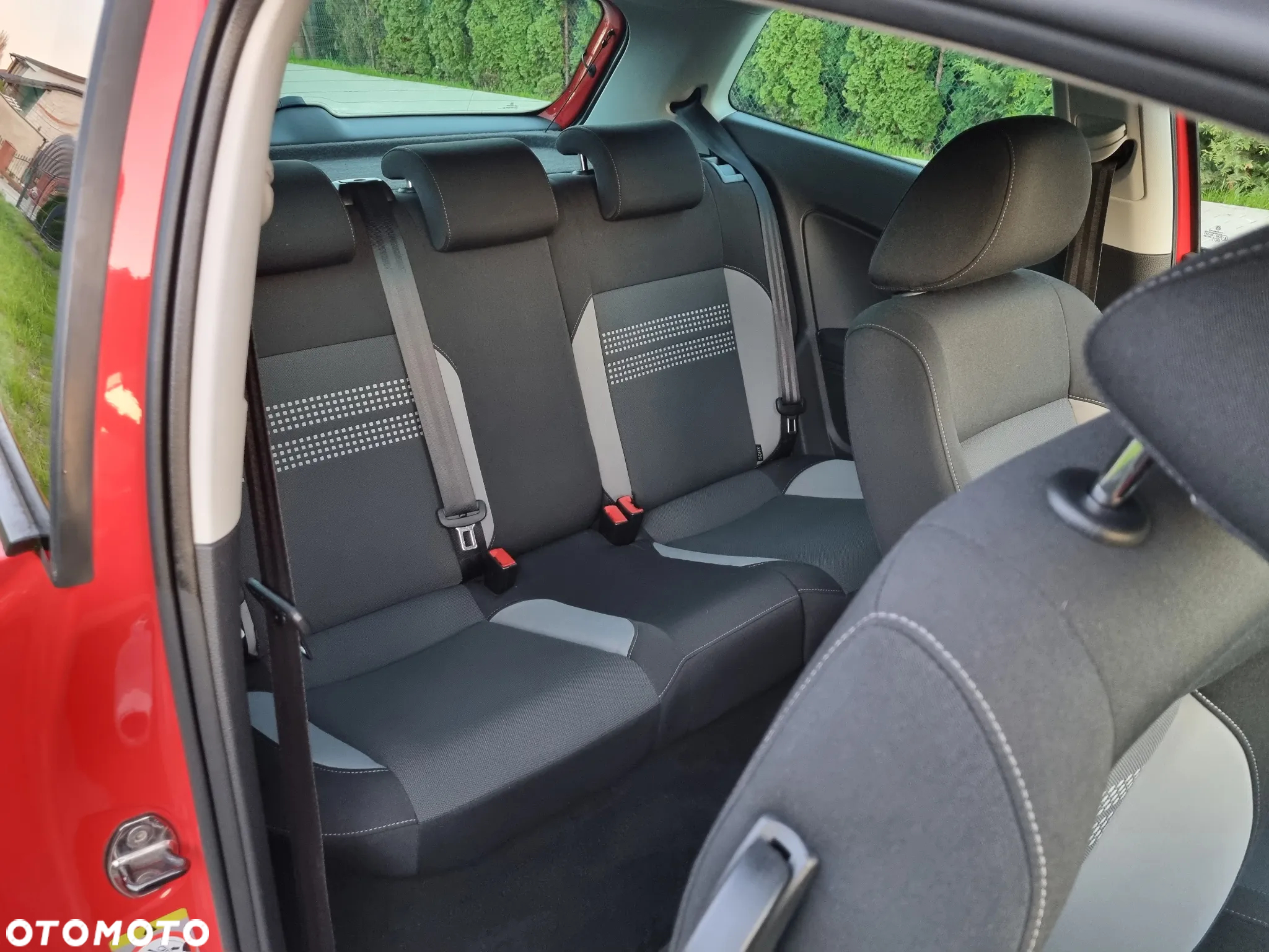 Volkswagen Polo 1.6 TDI DPF Highline DSG - 16