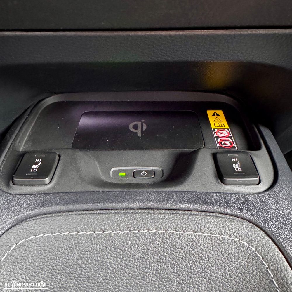 Toyota Corolla 1.8 Hybrid Exclusive - 17