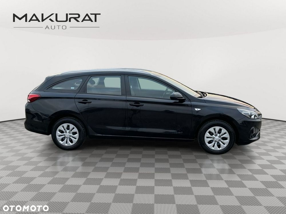 Hyundai i30 1.5 DPI Classic + - 9
