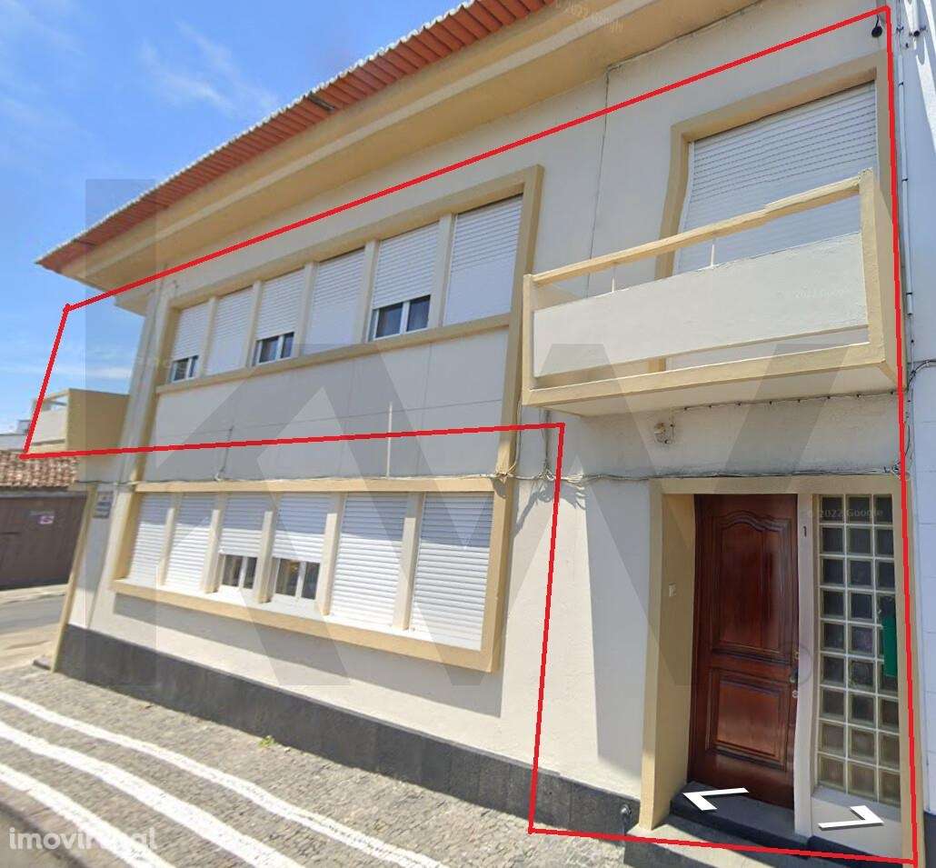 Apartamento no centro de Ponta Delgada com potencial de duplicar ár - Grande imagem: 2/16