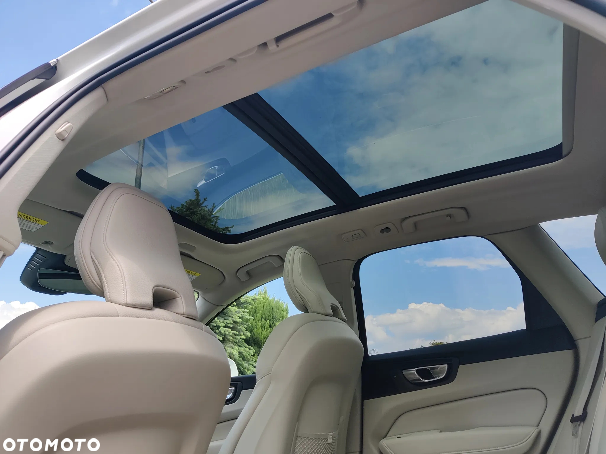 Volvo XC 60 B5 B AWD Momentum Pro - 27