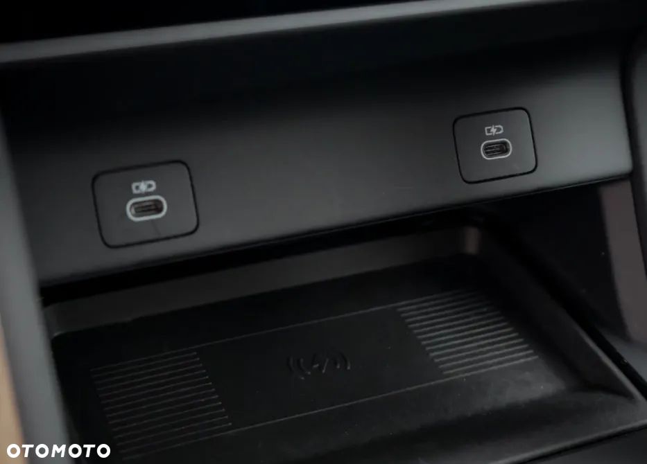 Land Rover Discovery Sport - 19