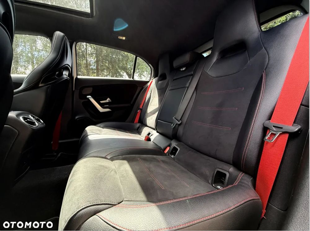 Mercedes-Benz Klasa A 45 S AMG 4-Matic 8G-DCT - 37