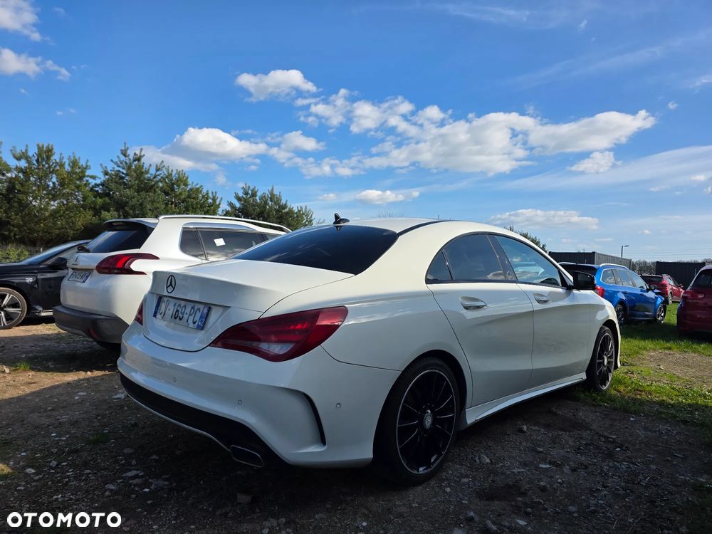 Mercedes-Benz CLA 250 7G-DCT AMG Line - 2