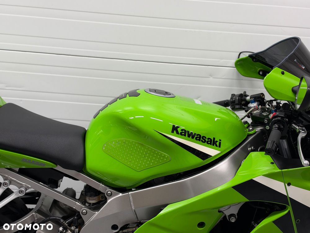 Kawasaki ZXR - 9