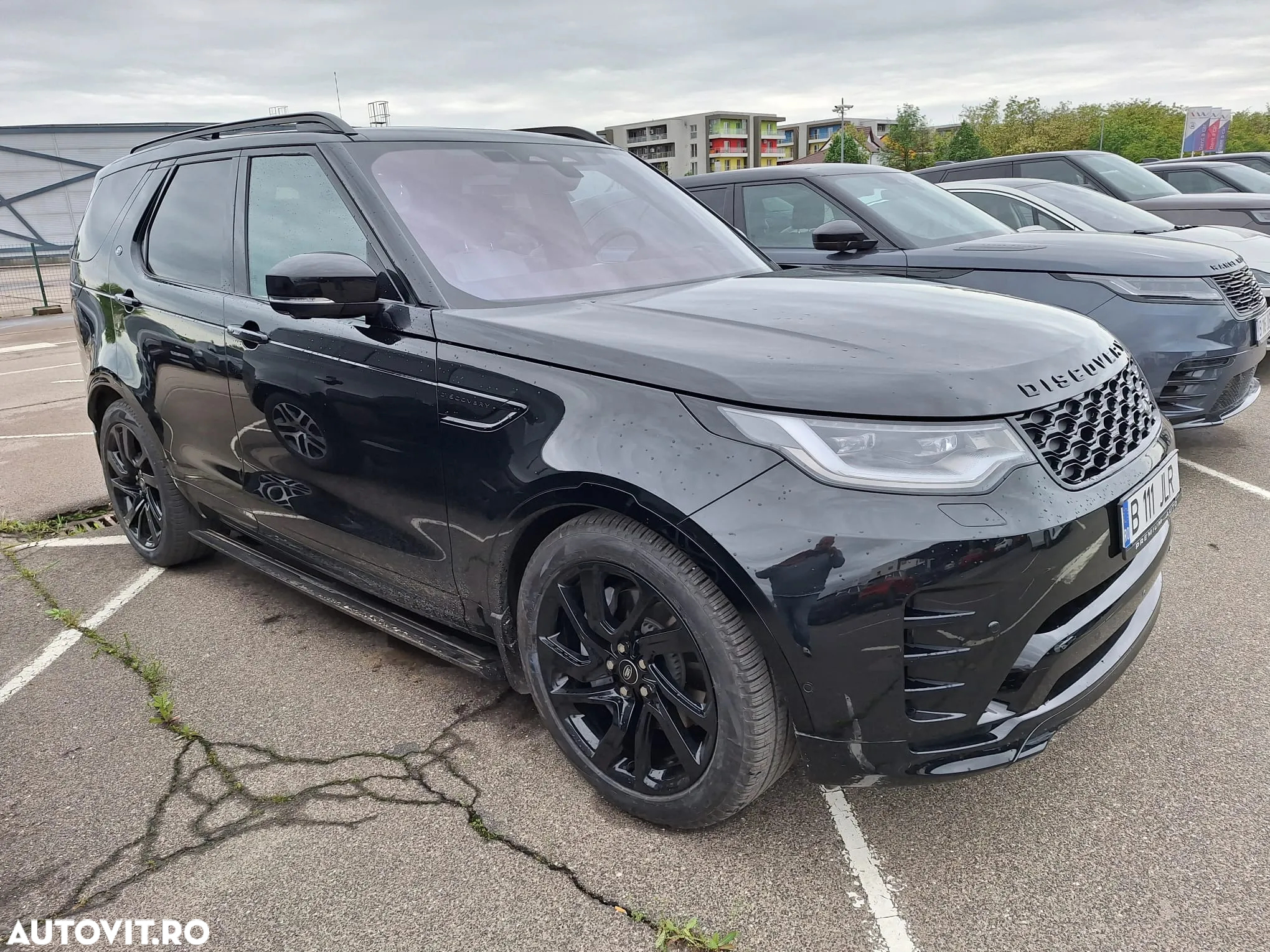Land Rover Discovery 3.0D 300 MHEV R-Dynamic SE - 8