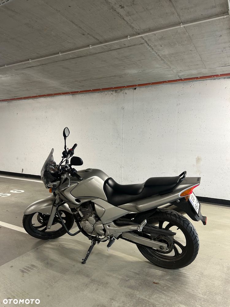 Yamaha YBR - 2