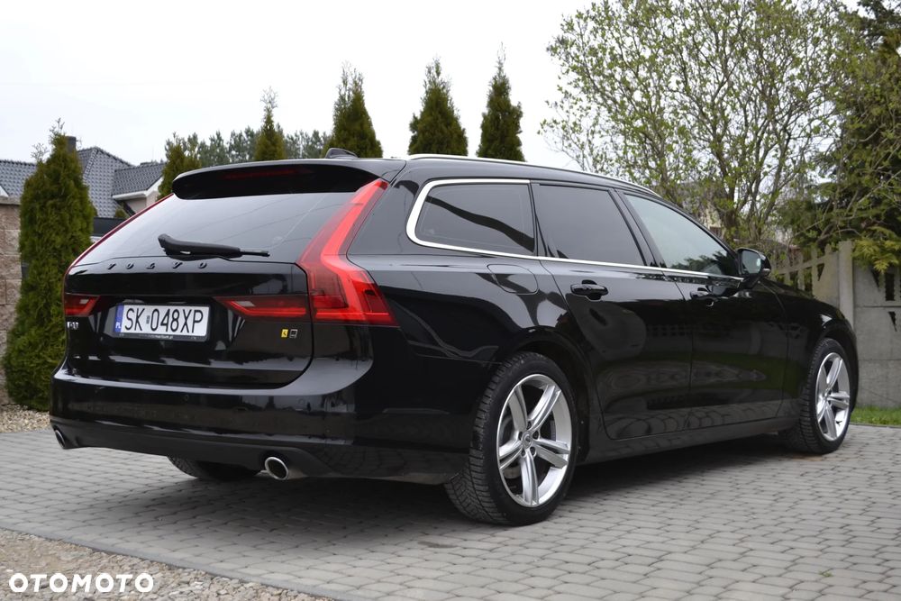 Volvo V90 D4 Geartronic Momentum - 17
