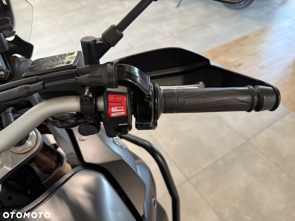 Yamaha Super Tenere - 10