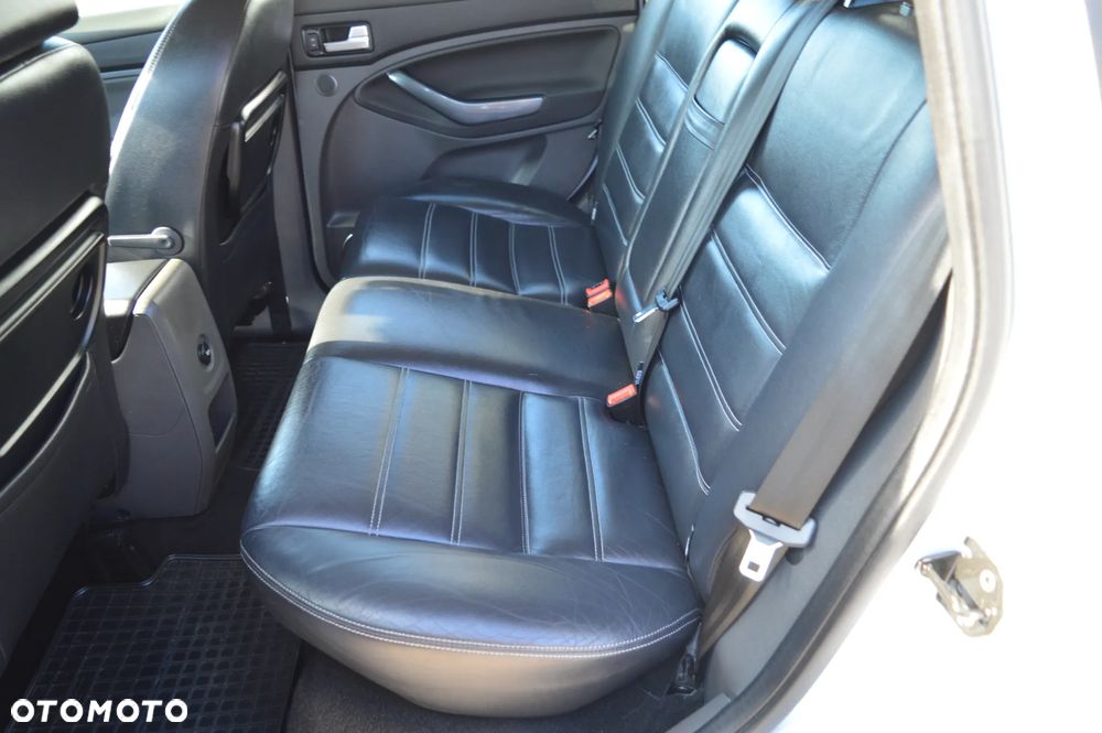 Ford Kuga 2.0 TDCi 4WD Titanium - 15