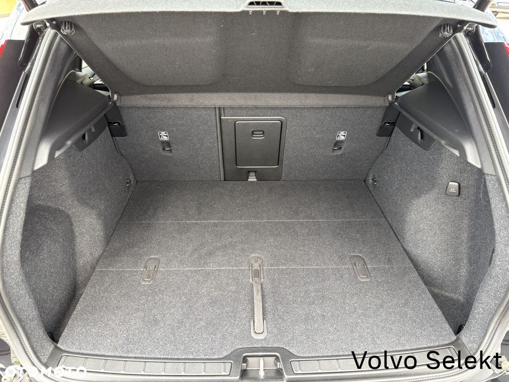 Volvo XC 40 - 24