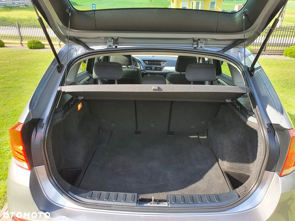 BMW X1 xDrive20d - 16