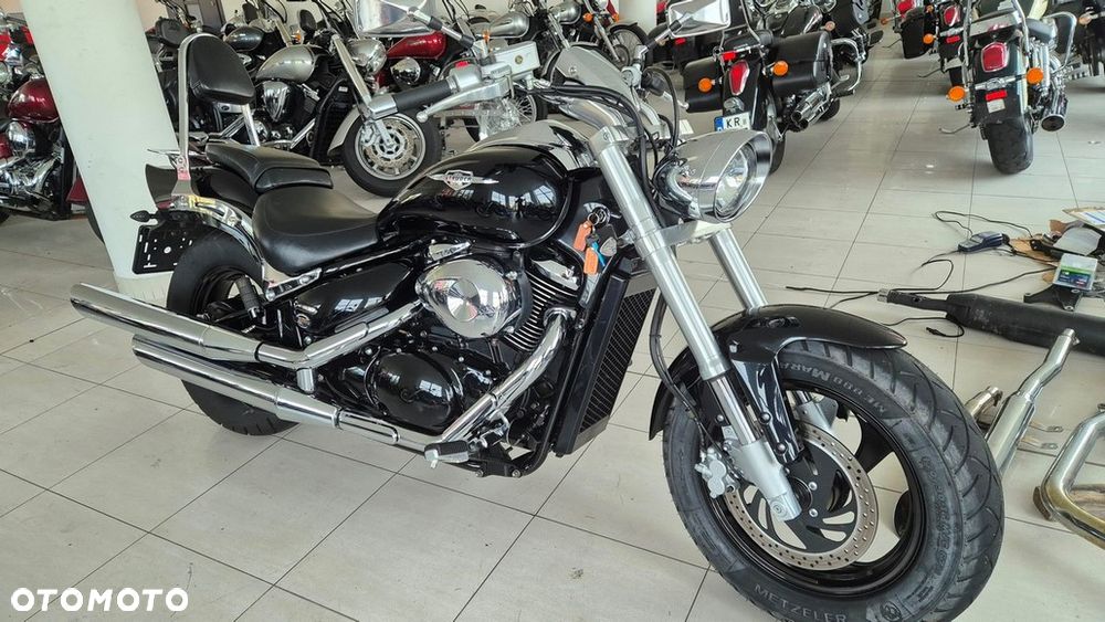 Suzuki Intruder - 6