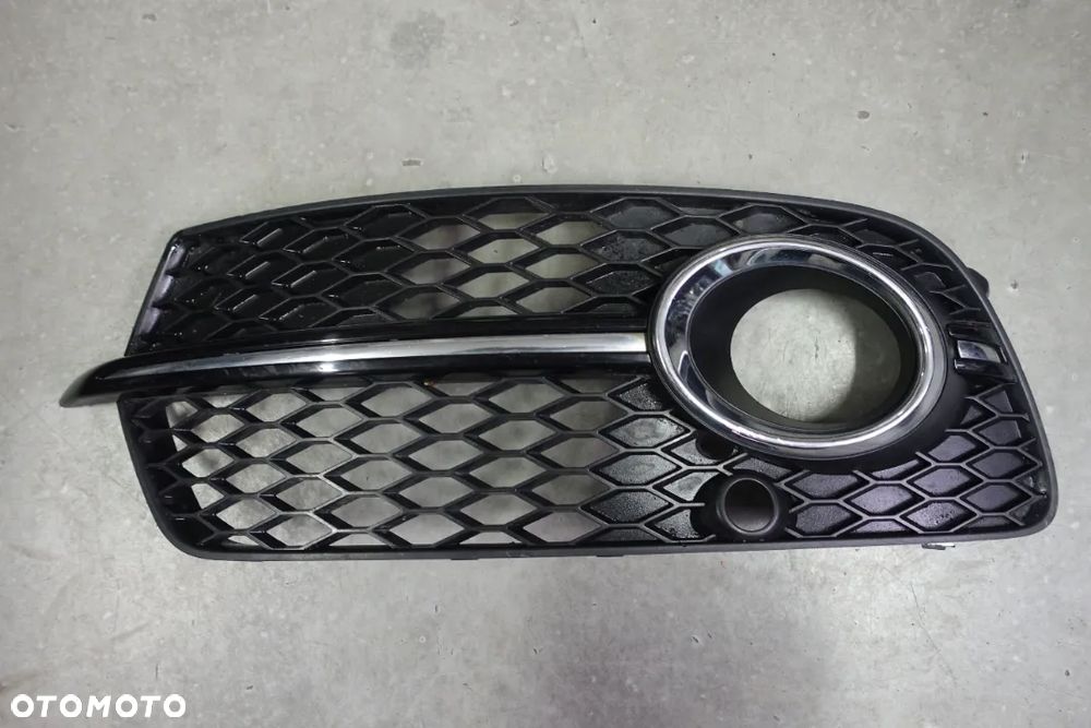 KRATKA ZDERZAKA LEWA AUDI Q5 SLINE LIFT 8R0 - 1