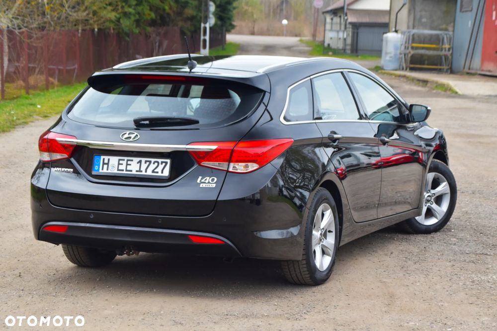 Hyundai i40 i40cw 1.7 CRDi Fifa World Cup Edition - 3