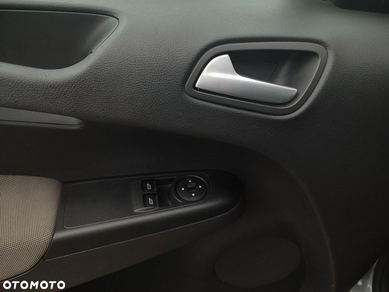 Ford Tourneo Courier - 15