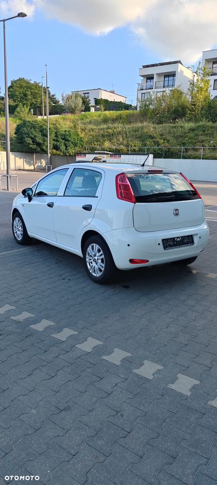 Fiat Punto Evo 1.4 8V Estiva Blue&Me - 37