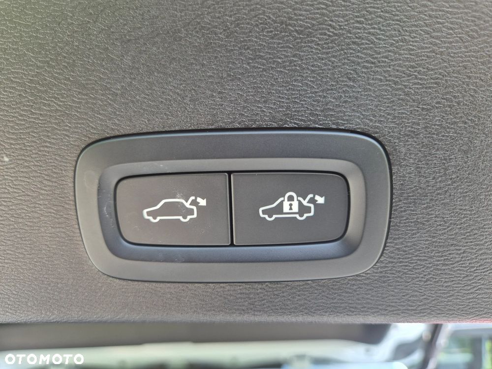 Volvo XC 40 B5 AWD Ultimate Bright - 31