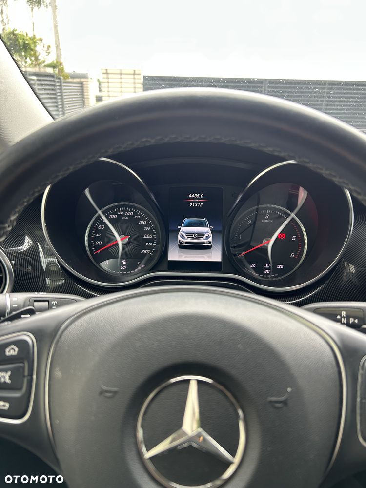 Mercedes-Benz Klasa V 220 CDI 7G-Tronic (d³ugi) - 11