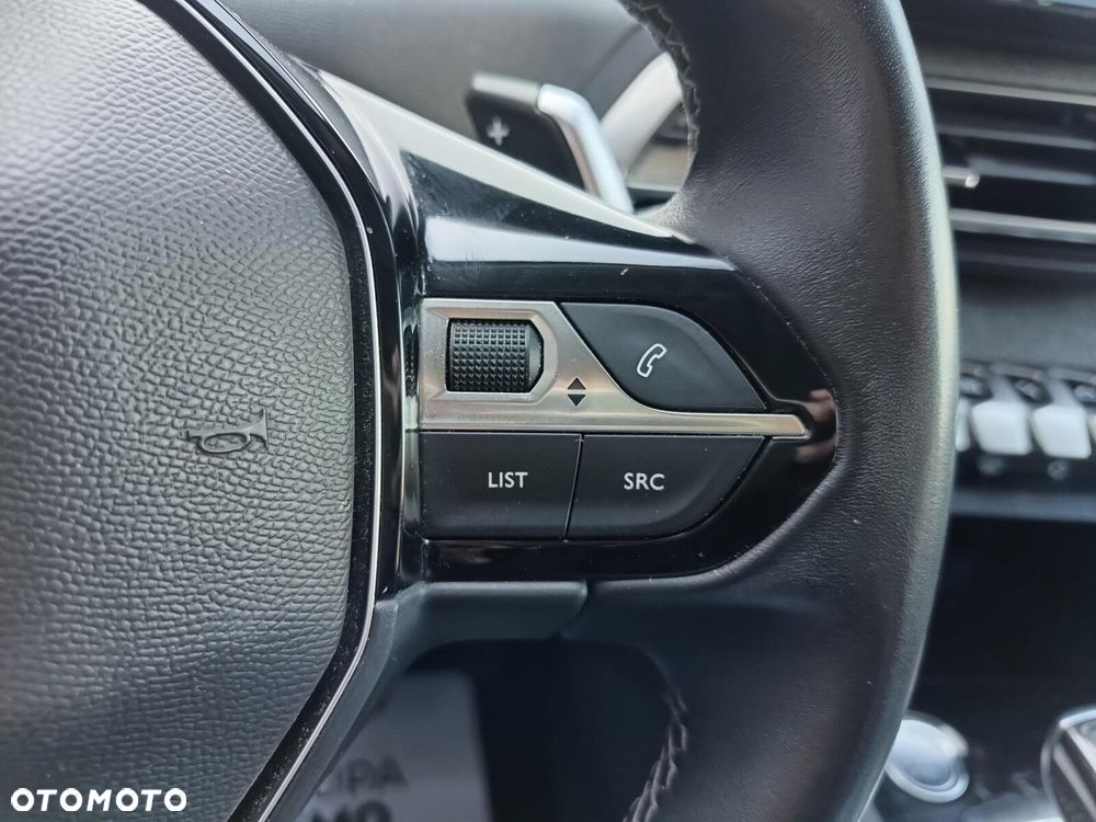 Peugeot 3008 1.5 BlueHDi Allure S&S EAT8 - 21