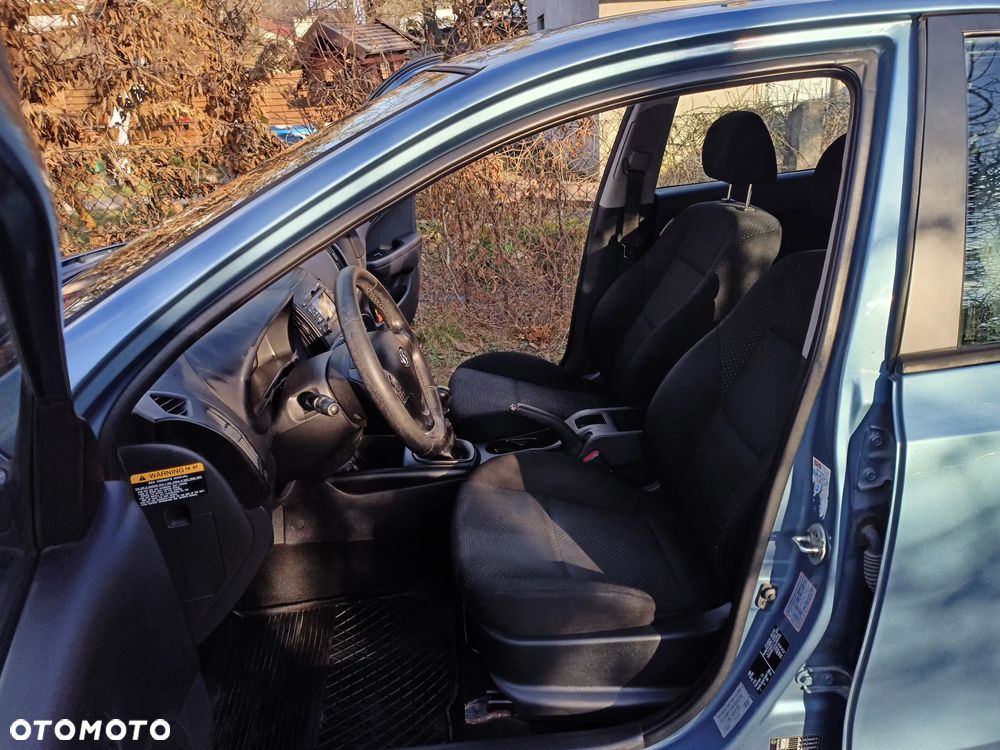 Hyundai i30 1.4 Base + - 4