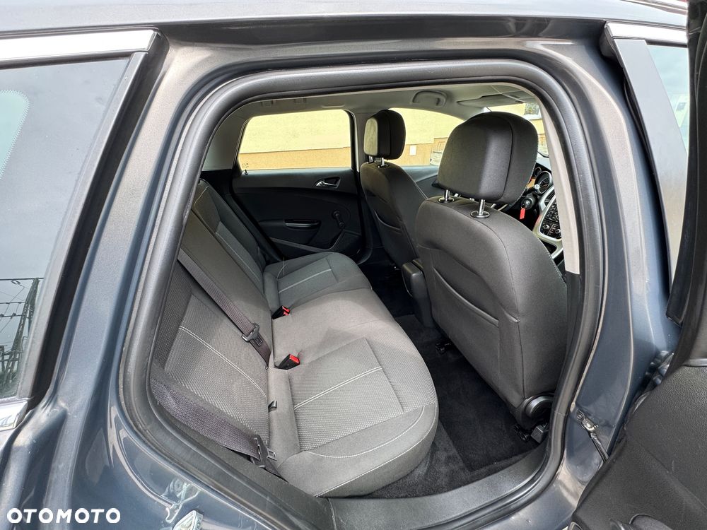 Opel Astra 1.4 T Cosmo - 11