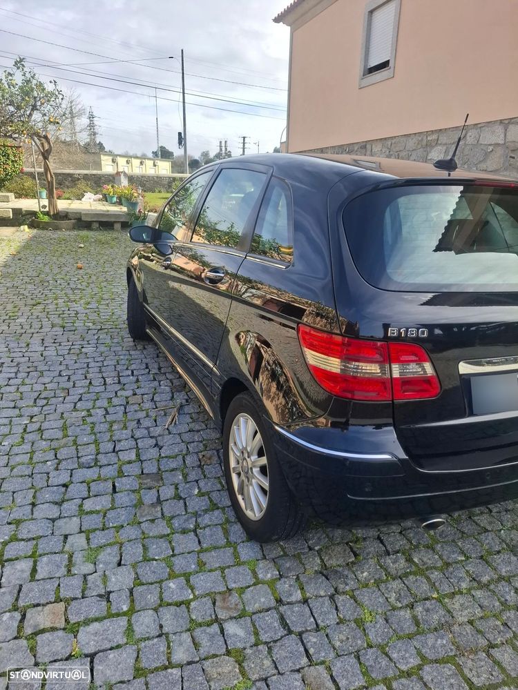 Mercedes-Benz MB180 - 9