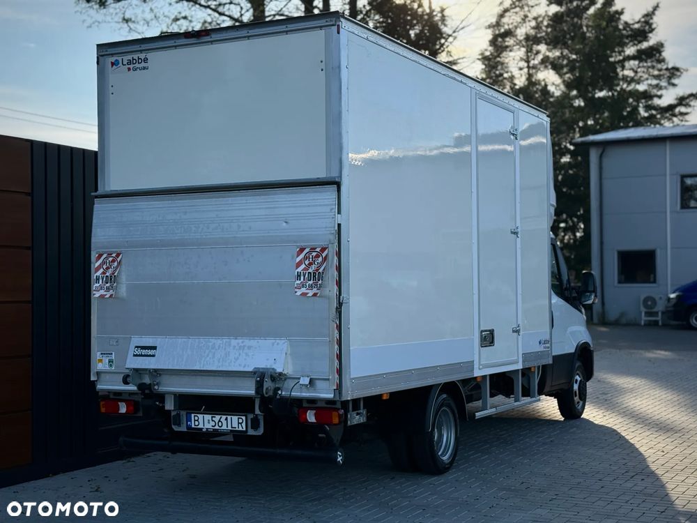 Iveco Daily 35C18 3.0 HPI 180KM / 2023 Rok Produkcji / Kontener 4,7m + Winda 750KG / 93.090KM PRZEBIEG / Automat Hi-Matic / ZAREJESTROWANY W PL - 8