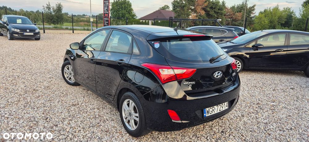 Hyundai i30 1.4 Classic - 9